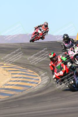 media/Jan-10-2025-CVMA Friday Practice (Fri) [[489e0da257]]/Group 4 and Trackday/Session 3 (Turns 9 and 10)/